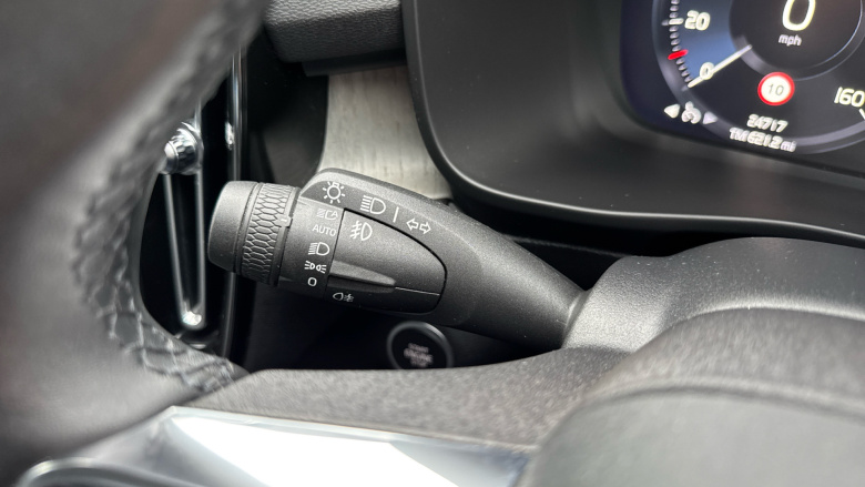 Volvo Xc40 1.5 T3 [163] Inscription 5dr Petrol Estate